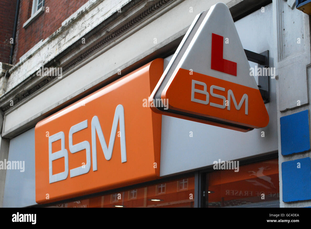 Shop stock sign signage general view lewpics hi-res stock photography ...