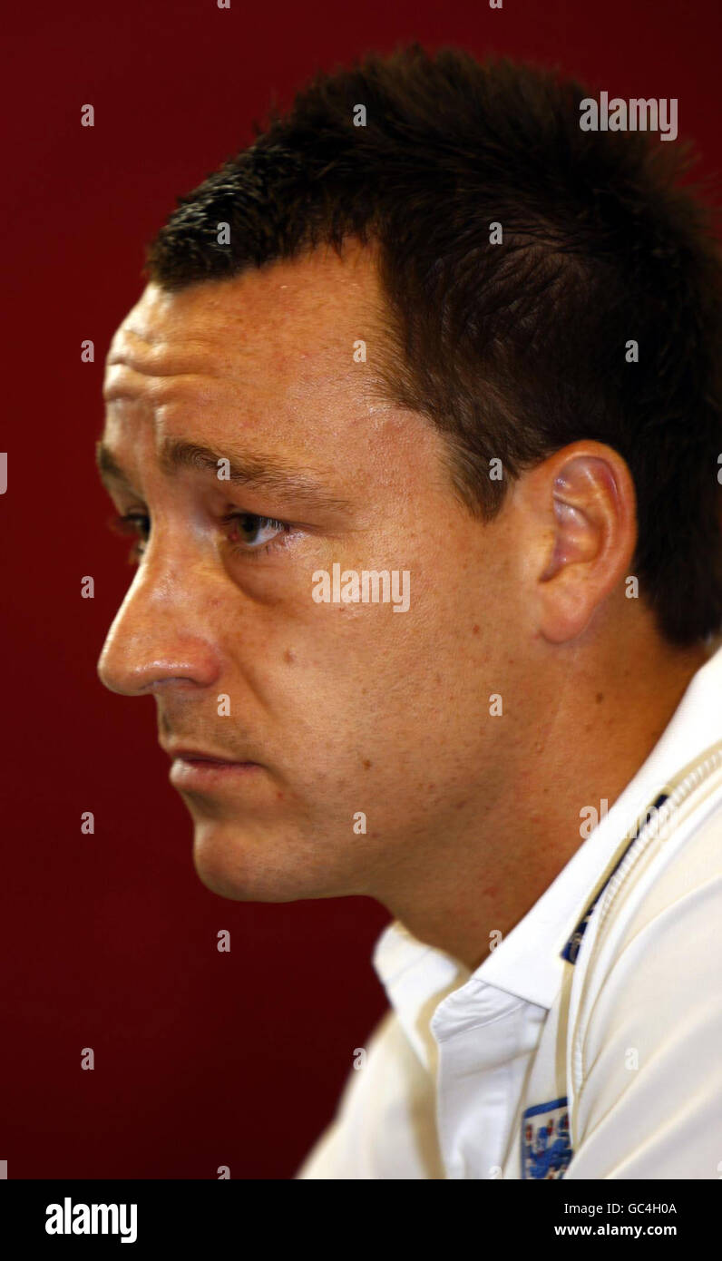 Soccer - FIFA World Cup 2010 - Qualifying Round - Group Six - England v Belarus - England Press Conference - London Colney. England captain John Terry during a Press Conference at London Colney, Hertfordshire. Stock Photo