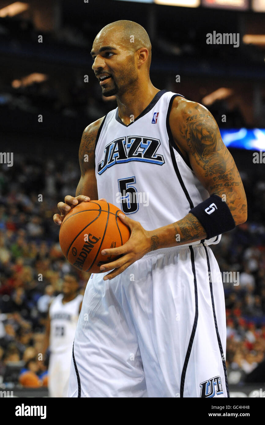 Carlos boozer utah jazz ball hi-res stock photography and images - Alamy