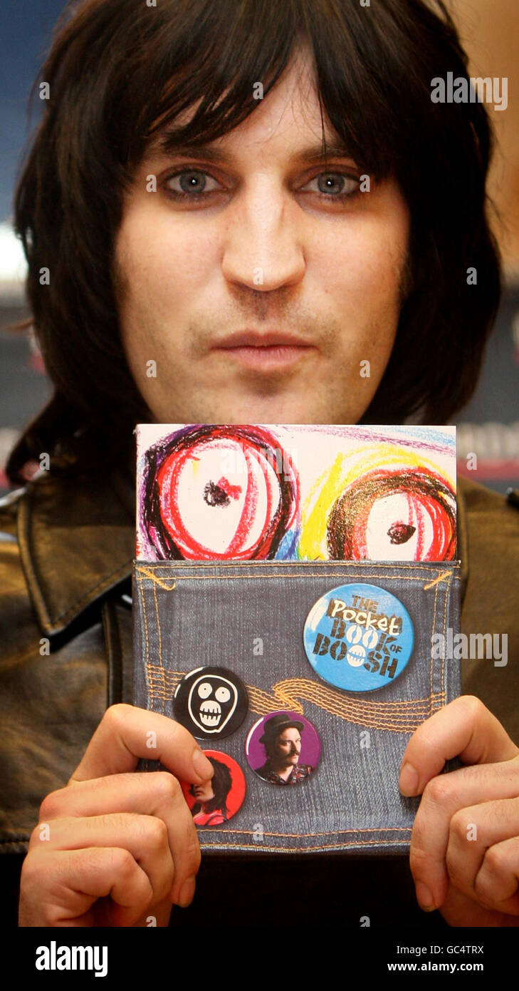 Noel Fielding, one half of Comedy duo The Mighty Boosh during a signing session for their book The Pocket Book of Boosh at Borders Books in Glasgow. Stock Photo