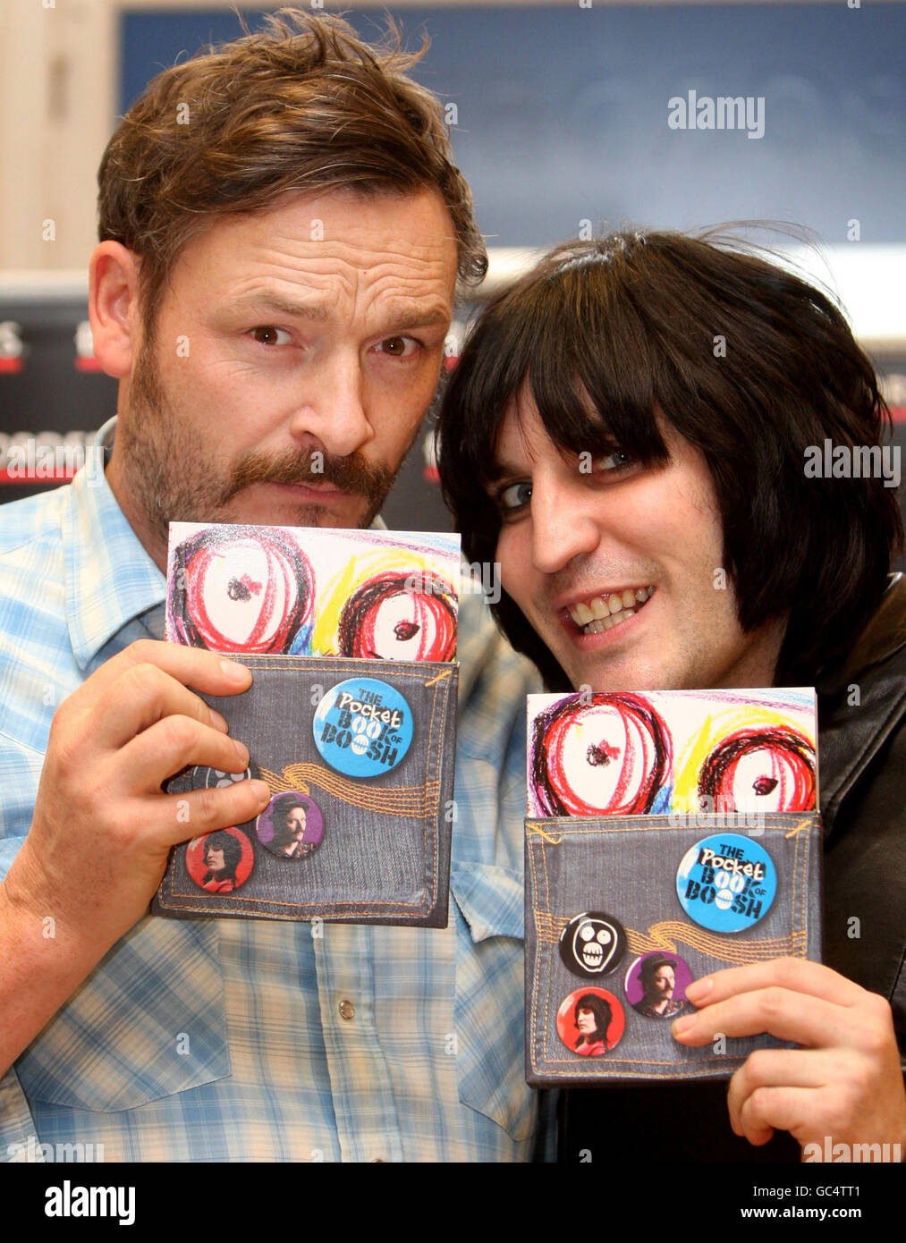 Comedy duo The Mighty Boosh, Julian Barratt (left) and Noel Fielding (right) during a signing session for their book The Pocket Book of Boosh at Borders Books in Glasgow. Stock Photo