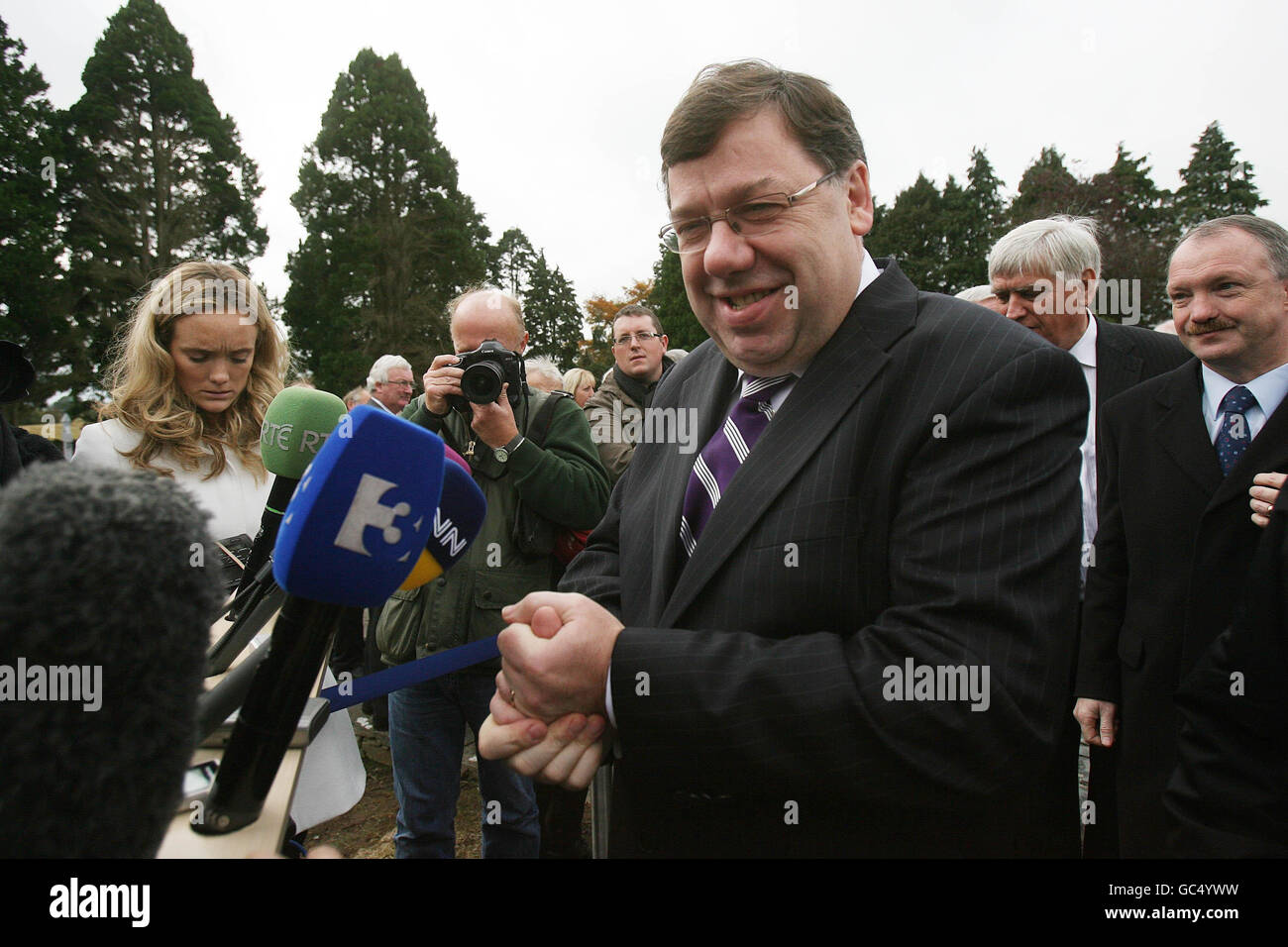 Taoiseach Brian Cowen speaks at the annual Fianna Fail party commemoration at Wolf Tone's grave in Bodenstown, Co Kildare. Stock Photo