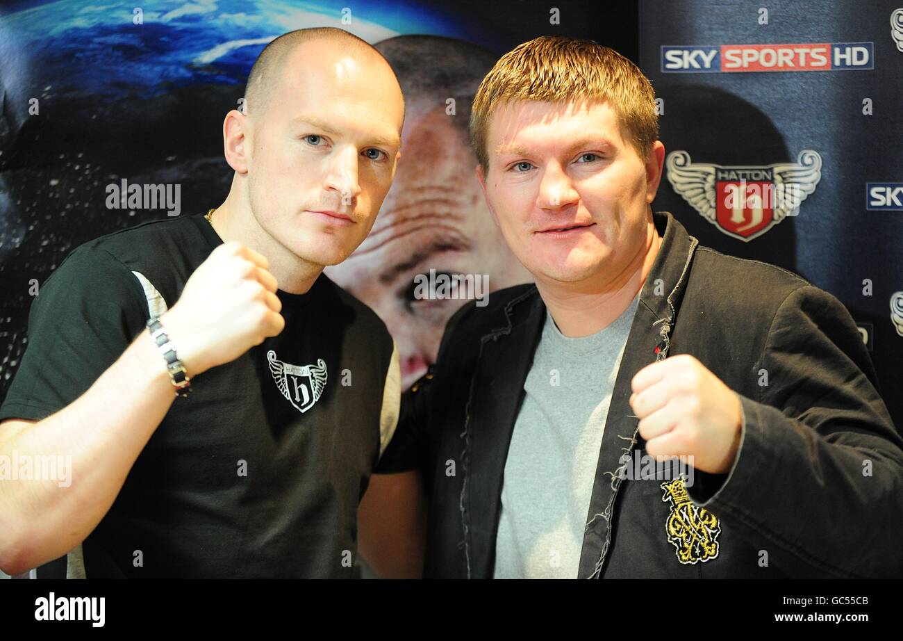 Matthew Hatton (left) and his brother Ricky Hatton during a press Matthew Hatton (left) and his brother Ricky Hatton during a press