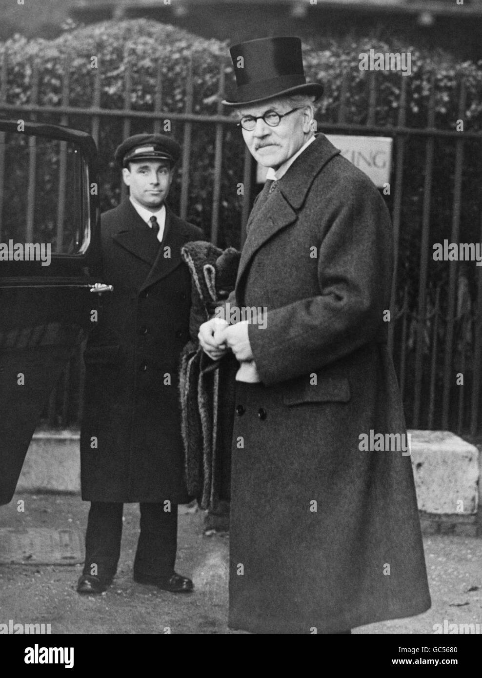Former Prime Minister Ramsay MacDonald (who stepped down due to ill health) arrives at the Labour Party Conference. Stock Photo