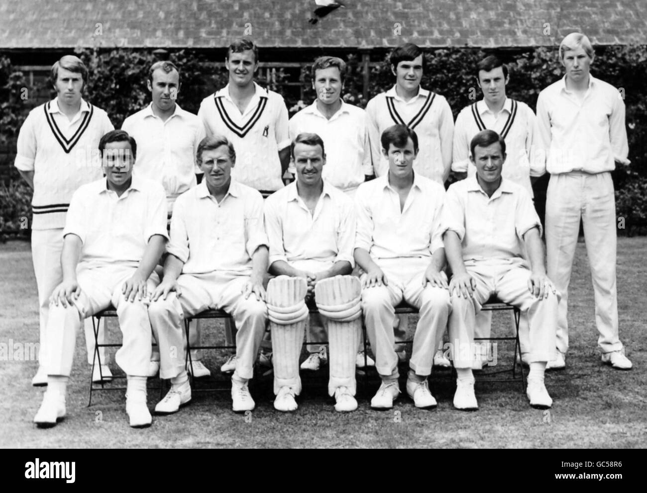 Back Row (L/R): E.Hemmings, R.N. ABBERLEL W.BLENKIRON, A.GORDON, S.J.ROUSE, W.N. LEWINGTON. Front Row(L/R): J.A. Jameson, M.J.K.Smith A.C.Smith(CAPTAIN), D.J.Brown, D.L.AMNS. Stock Photo