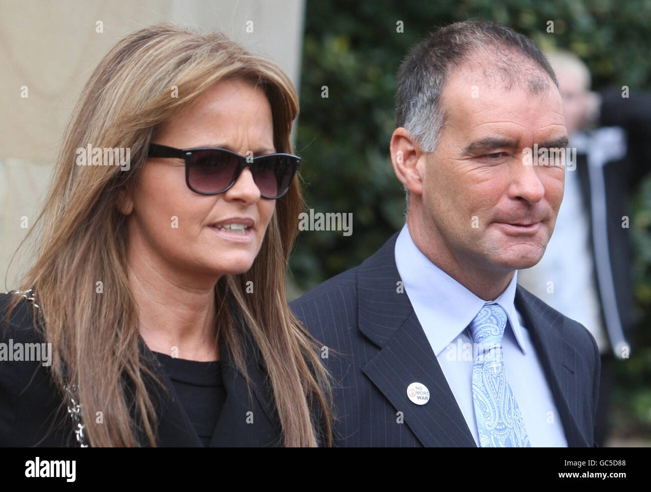 Sheridan court case. Tommy Sheridan (right) and Gail Sheridan leave