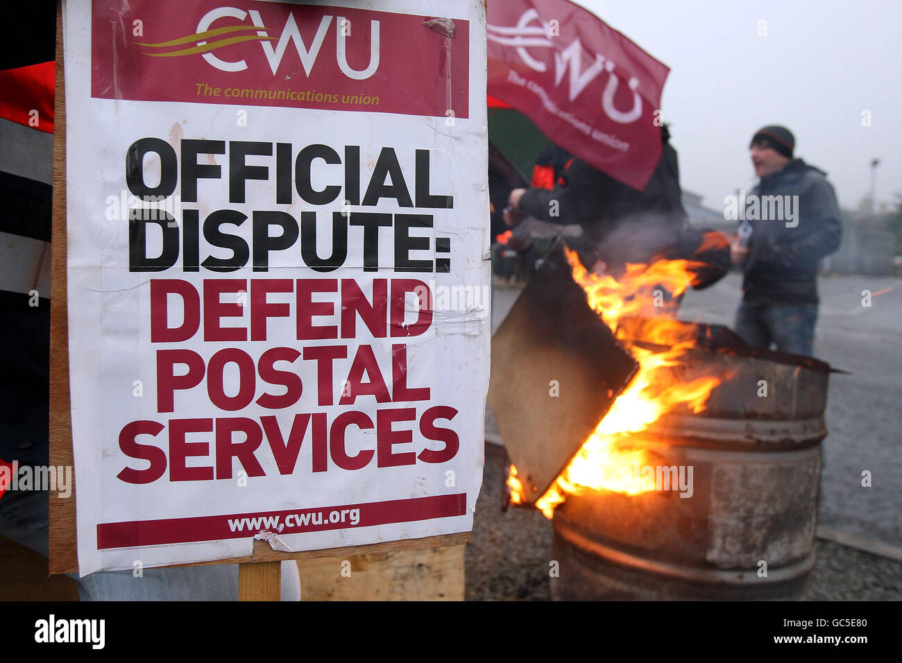 Picket pickets picketing picket line hires stock photography and