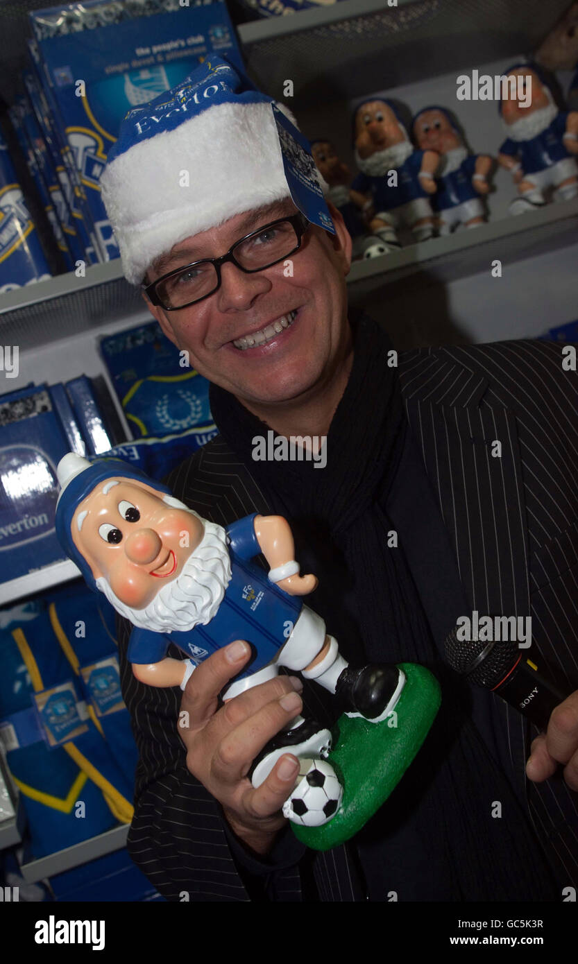 Presentation at radio hi-res stock photography and images - Alamy