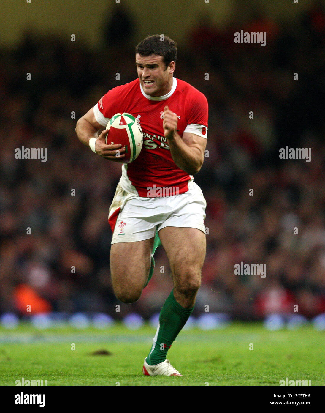 Rugby Union - Invesco Perpetual Series - Wales v New Zealand - Millennium Stadium. Wales' centre Jamie Roberts during the Invesco Perpetual Series match at the Millennium Stadium, Cardiff. Stock Photo