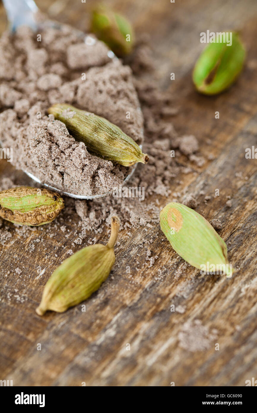 Ground cardamom hires stock photography and images Alamy