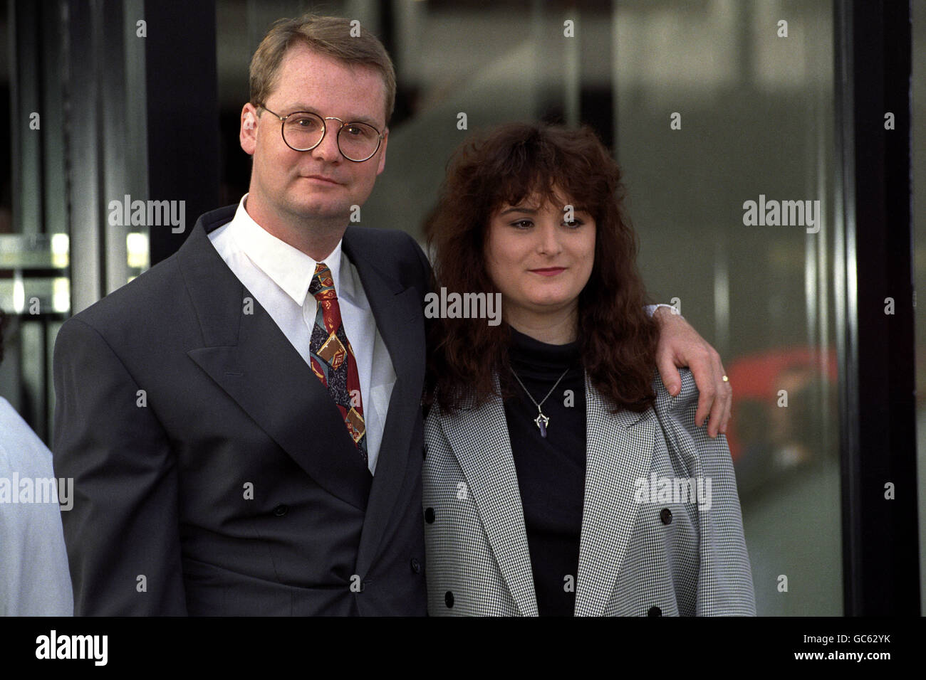 KIDNAP VICTIM STEPHANIE SLATER WITH ESTATE AGENT KEVIN WATTS ARRIVE AT