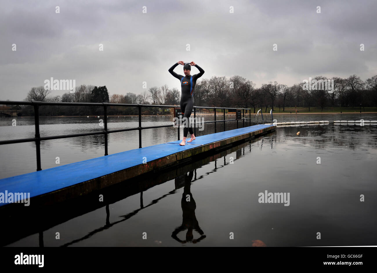 Triathlon world champion Great Britain's Alistair Brownlee during the photocall at Serpentine Lake, London. Stock Photo