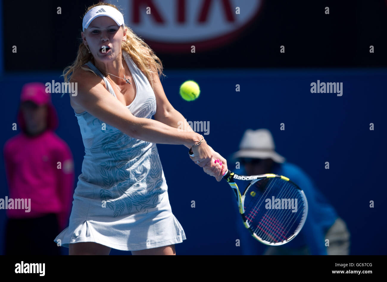 Caroline Wozniacki in action against Aleksandra Wozniak Stock Photo - Alamy