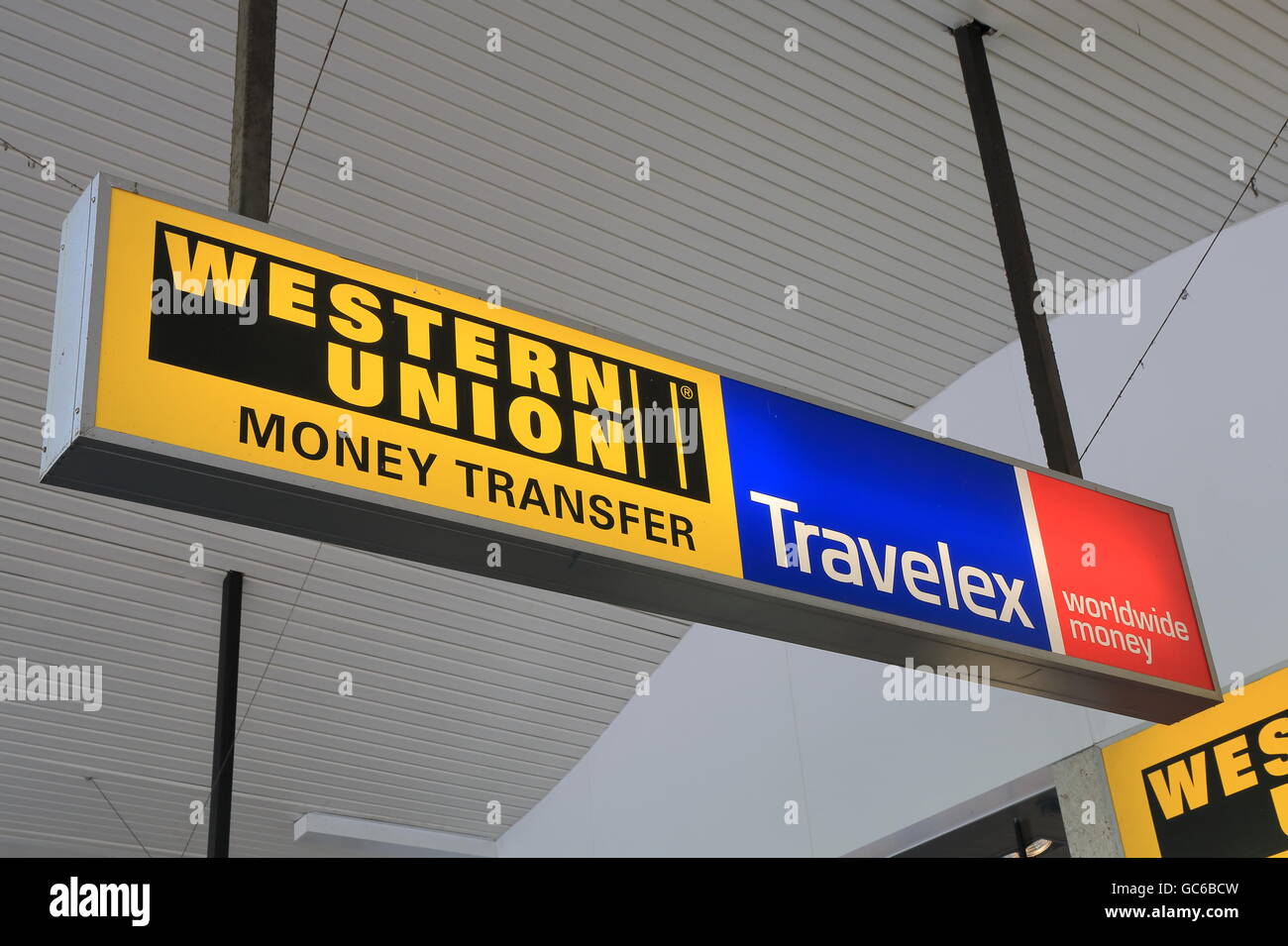 Currency Exchange Shop High Resolution Stock Photography and Images - Alamy