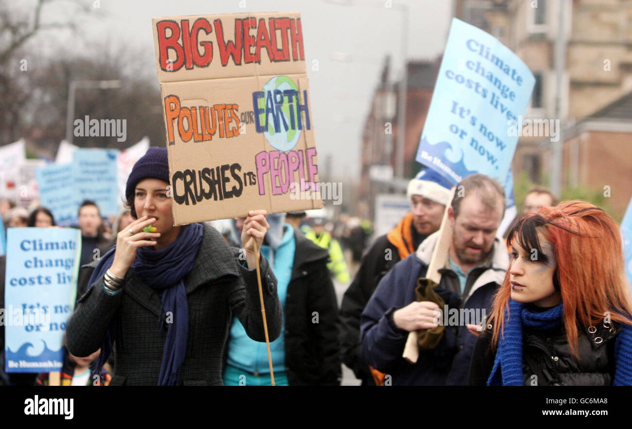 Environmental campaigners in Glasgow call on the government to push for a meaningful deal at the forthcoming UN climate change summit in Copenhagen. Stock Photo