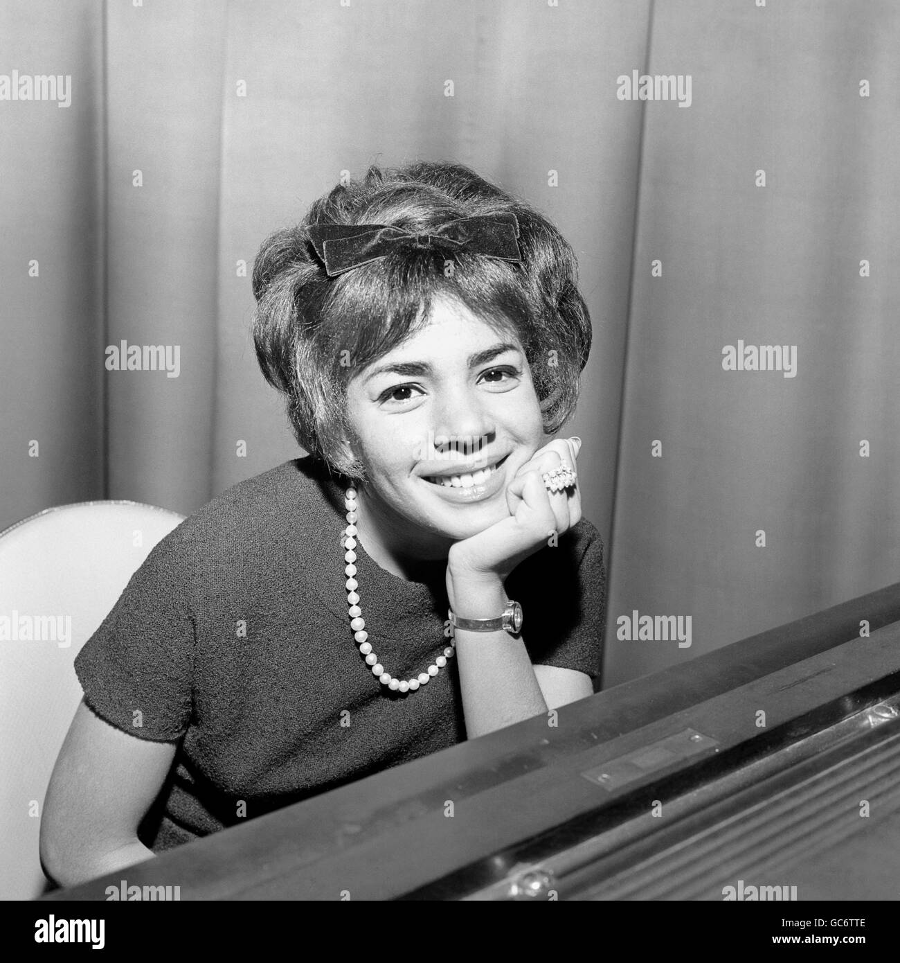 Shirley Bassey, 25-year-old singing star from Cardiff's Tiger Bay, beginning a season at the Talk of The Town in London. Stock Photo