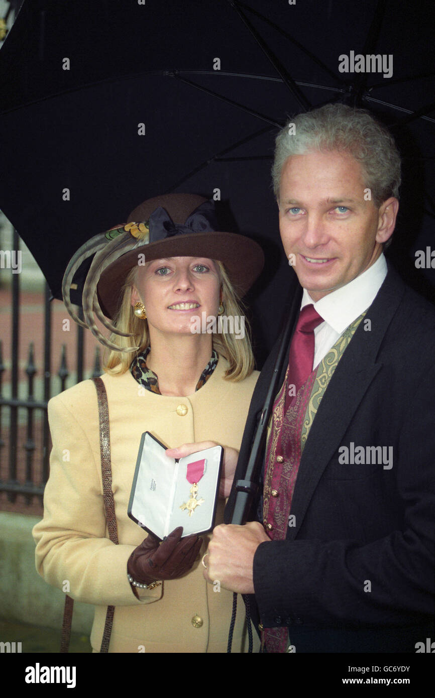 England Cricketer David Gower With His Wife Thorunn Stock Photos