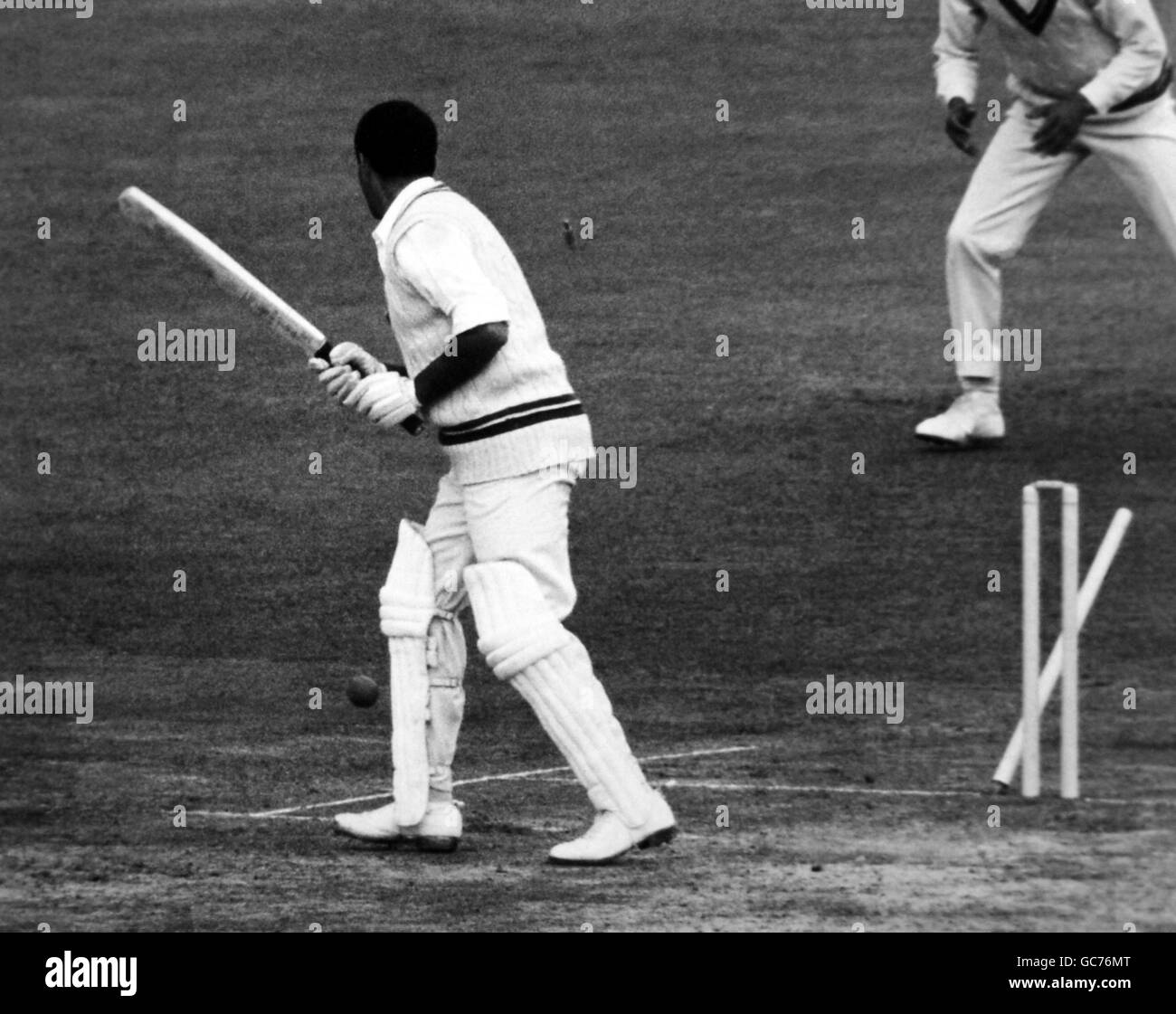 Cricket Rothmans World Cricket Cup 1967 England XI v Rest of the