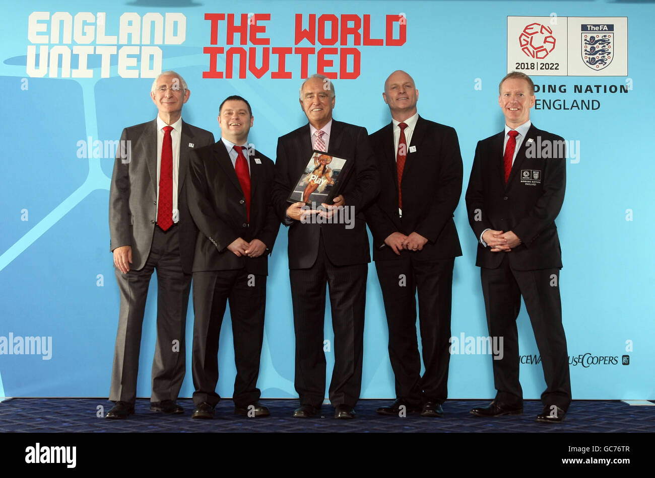 Delivery londons bid submission england 2018 2022 fifa world cup hires