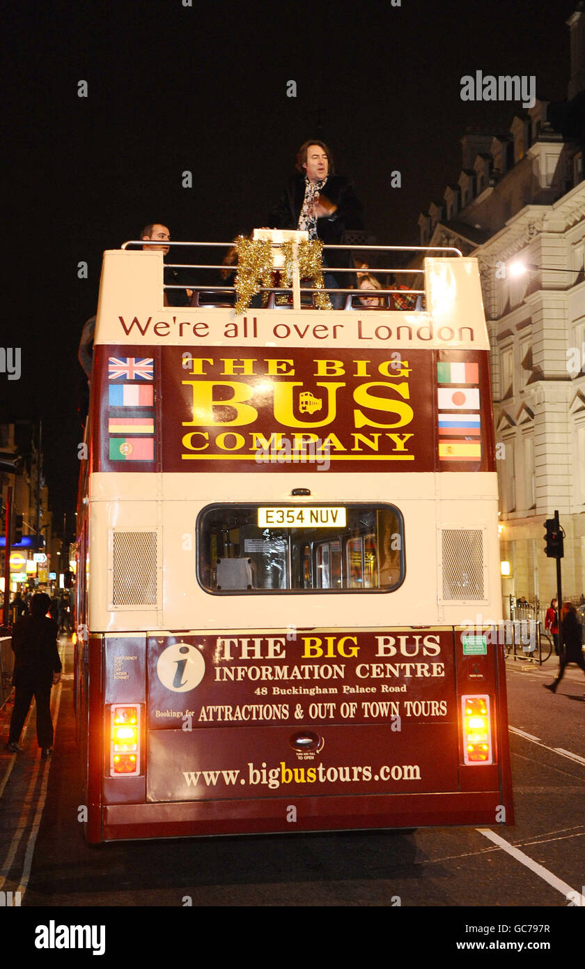 Jonathon Ross, switches on the Paddington lights, on Praed Street, in London. Stock Photo