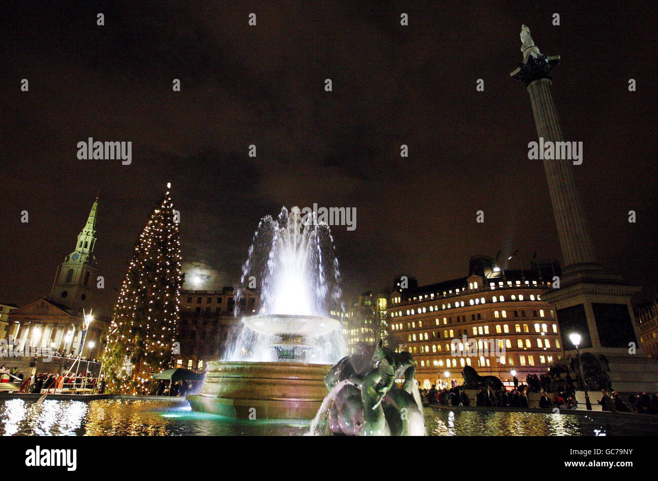 Human interest lights fountain hires stock photography and images Alamy