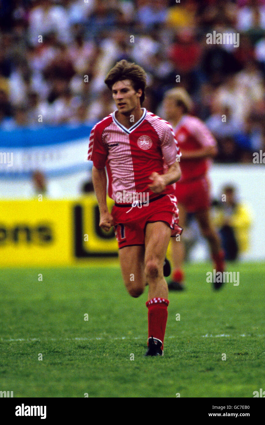 Preben Elkjaer-Larsen, Denmark Fotografía de noticias - Getty Images