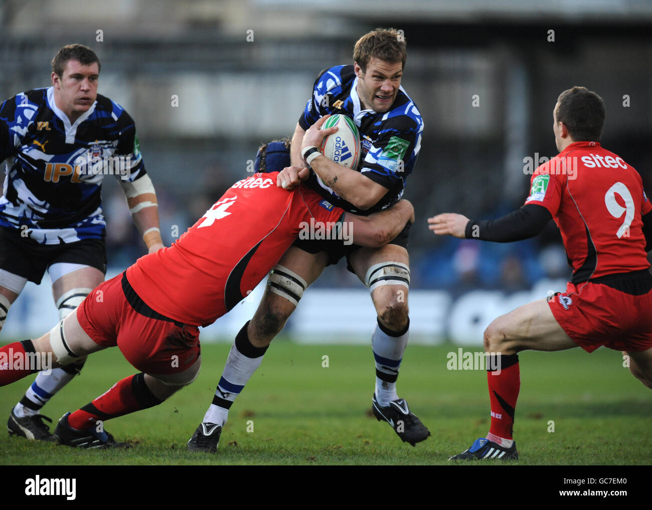 Bath Rugby's Andy Beattie tackled by Edinburgh's Steve Turnbell (4 ...
