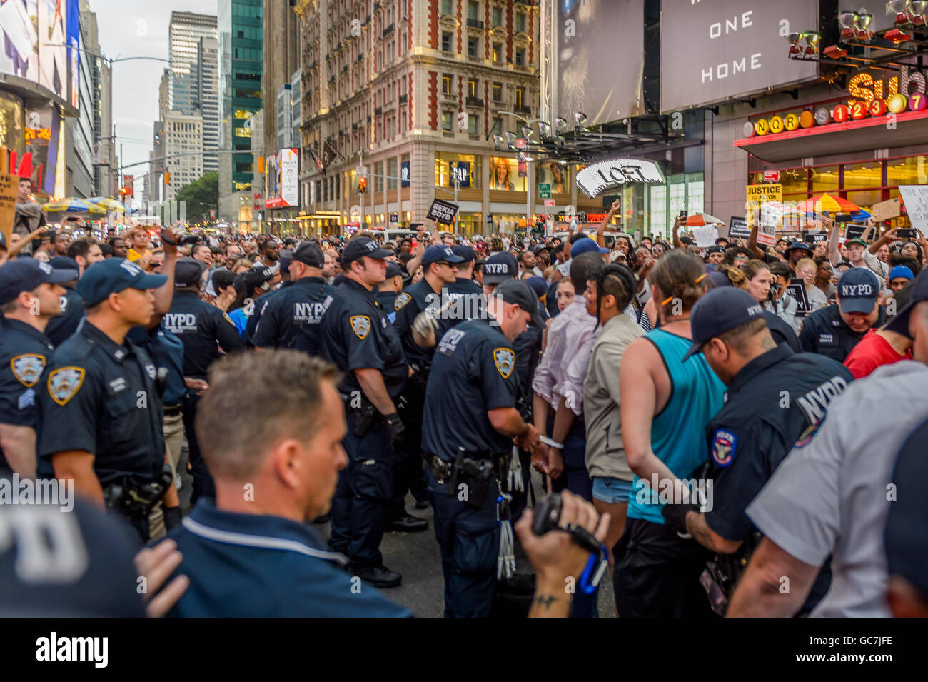 New York, United States. 07th July, 2016. The NYPD made multiple ...