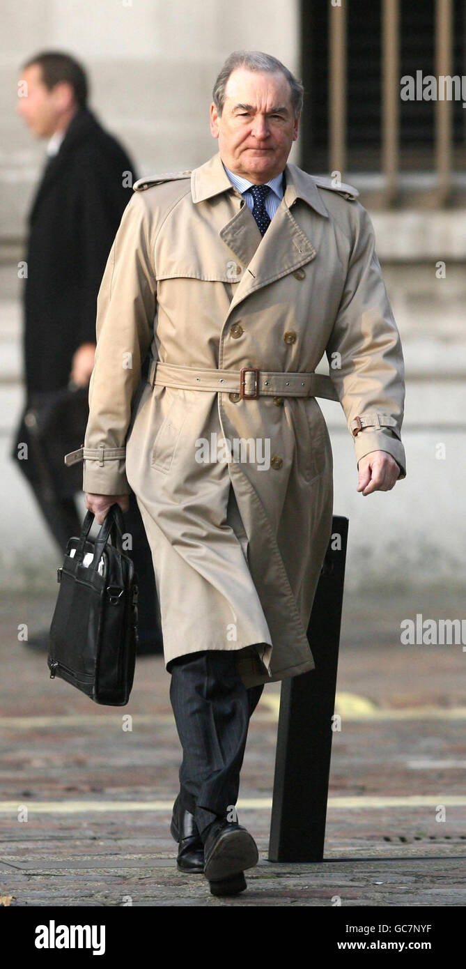 Former British ambassador to the United Nations Sir Jeremy Greenstock arrives to give evidence to the Iraq Inquiry in London. Stock Photo
