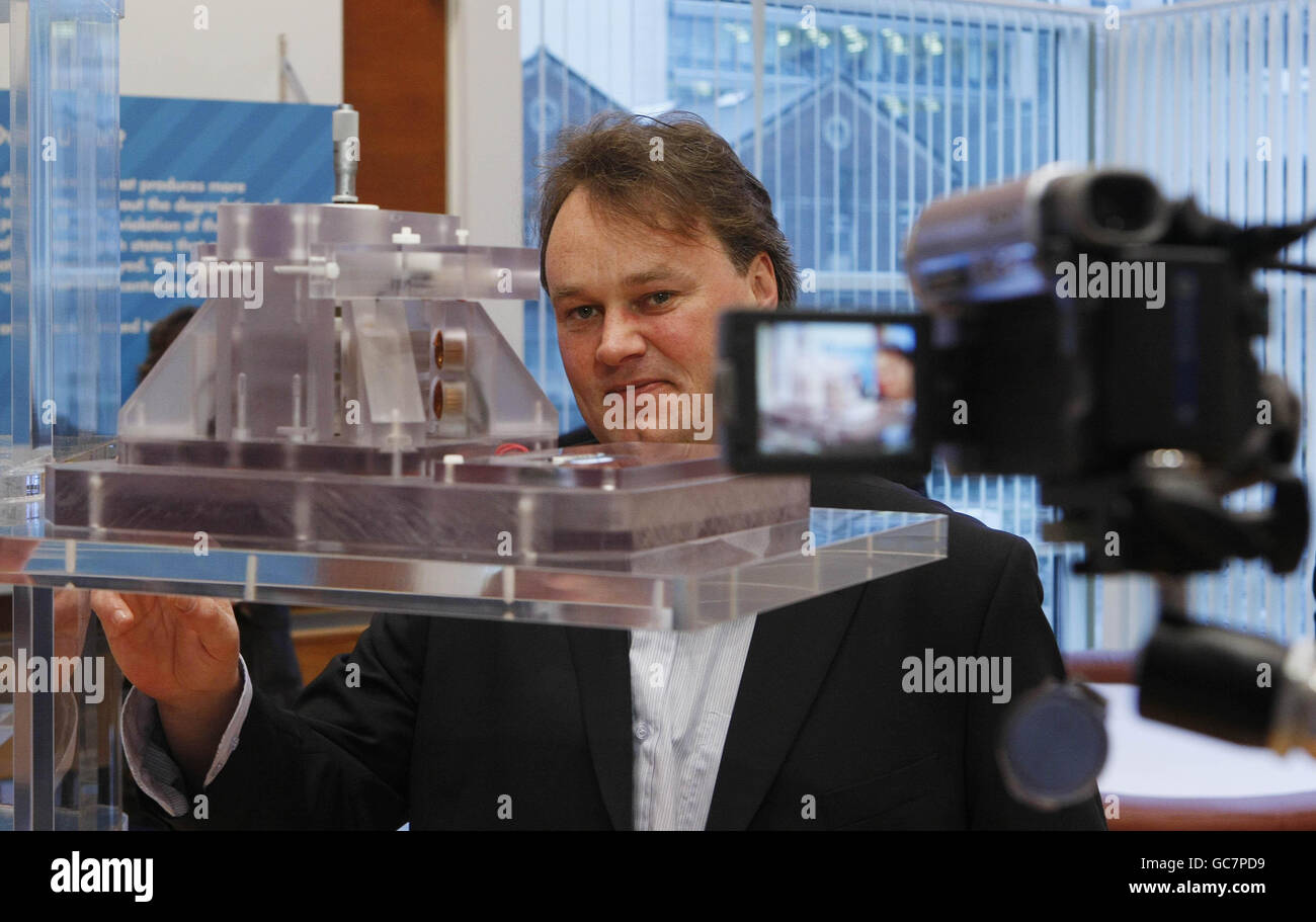 Science technology eyes hires stock photography and images Alamy