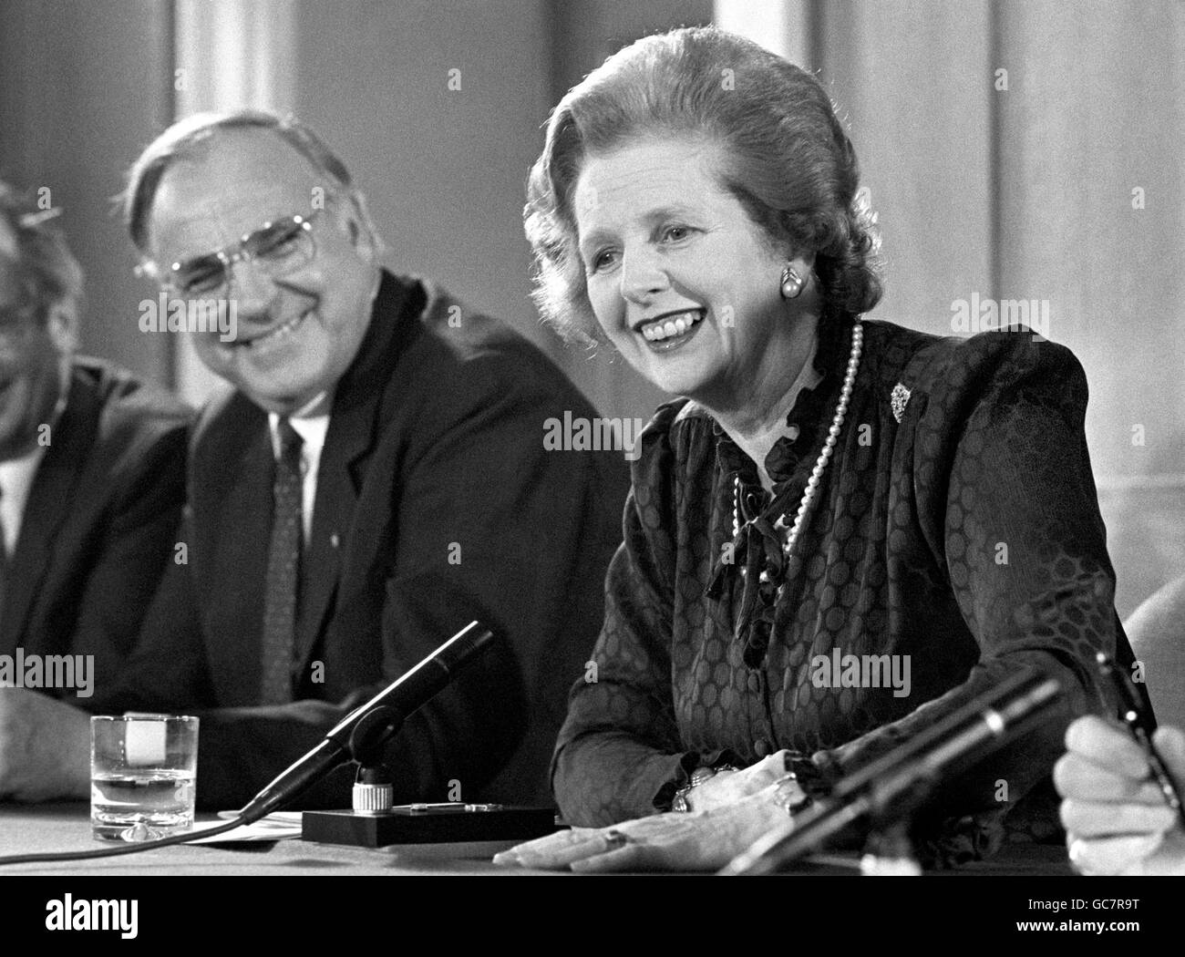 Mrs Thatcher and Dr Kohl Face the Press - London - 1983 Stock Photo