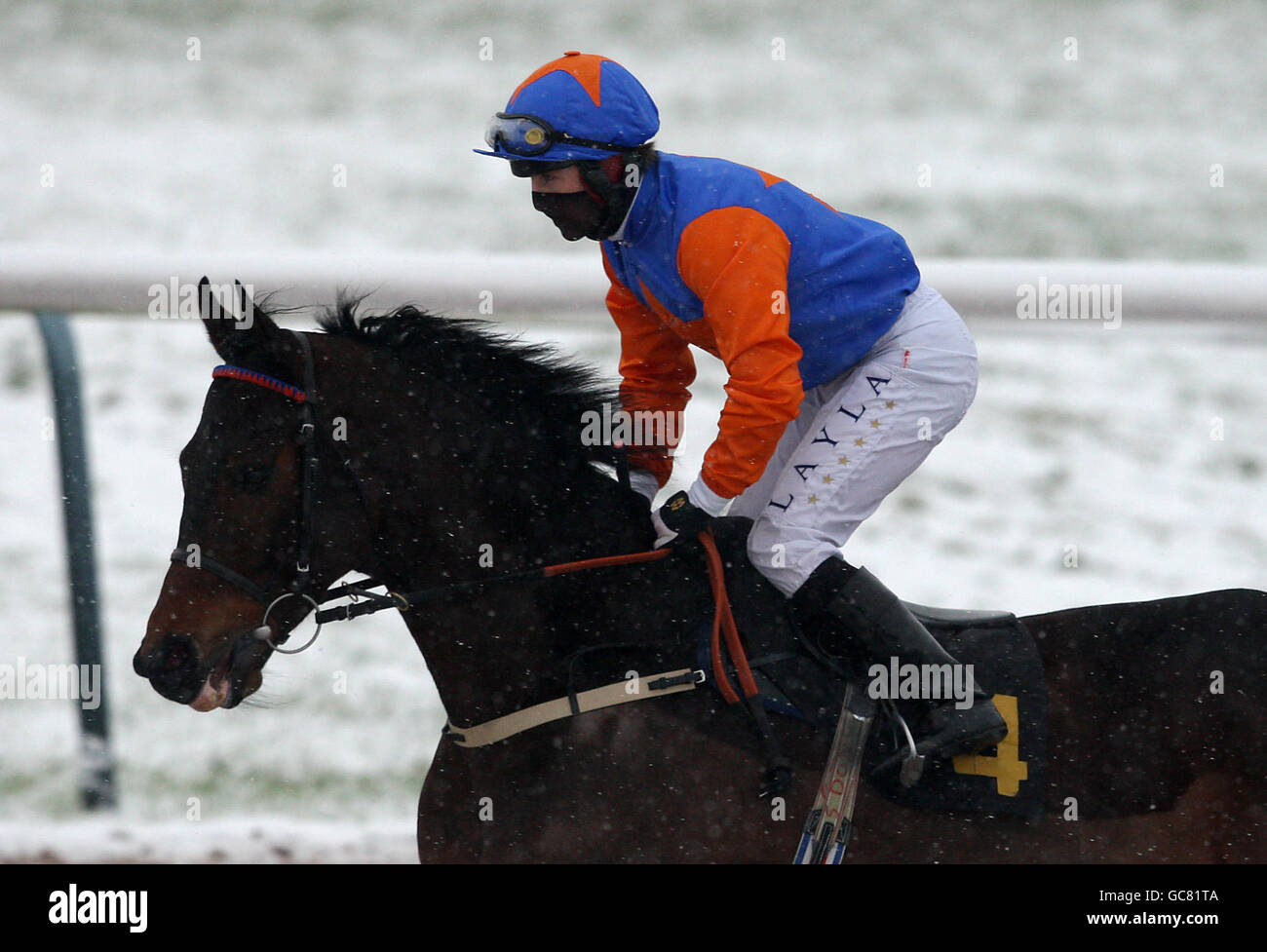 Horse Racing - Southwell Racecourse. Jockey Stephen Donohoe on Russian Music goes to post in the Play Golf At Southwell Golf Club Handicap Stock Photo