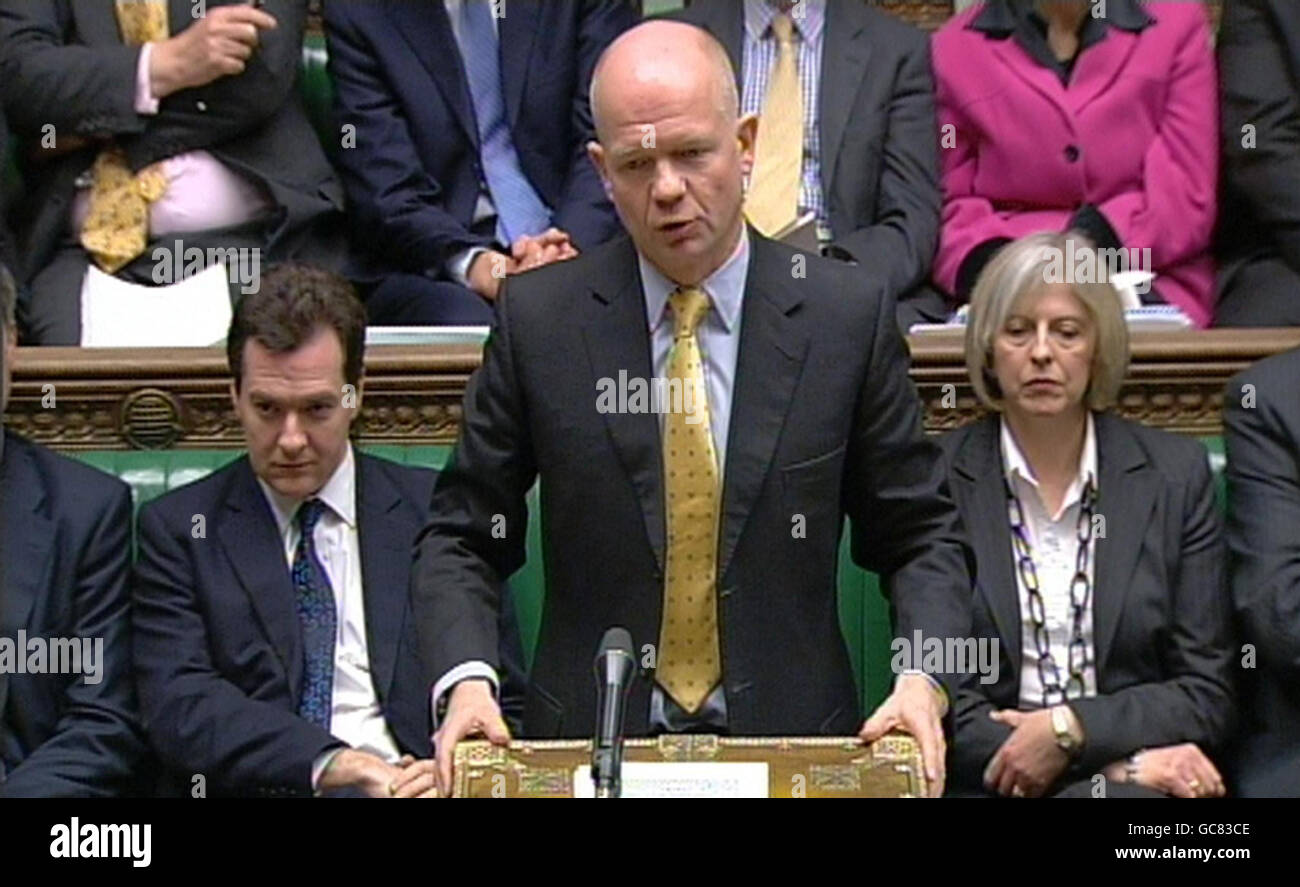Shadow foreign secretary William Hague speaks during Prime Minister's Questions in the House of Commons, London. Stock Photo