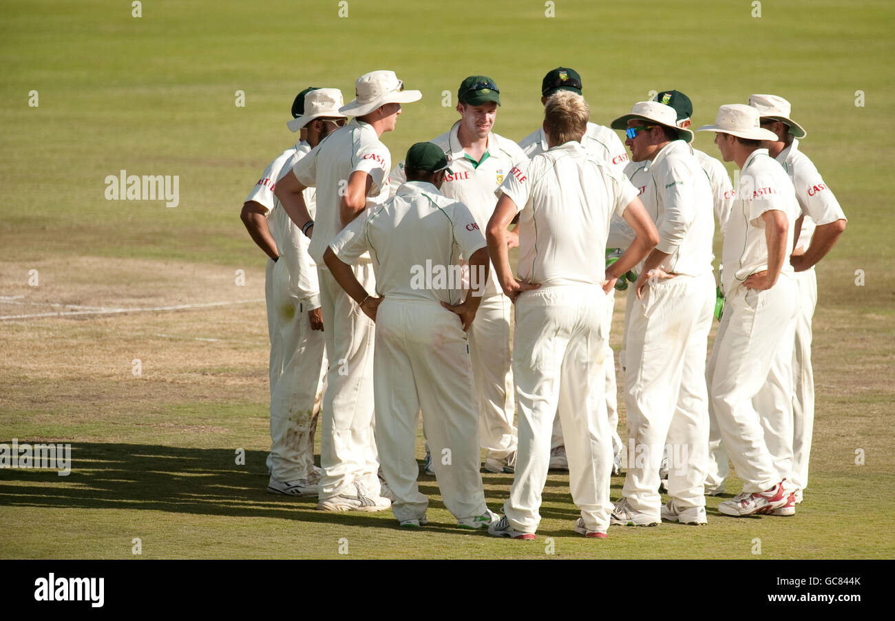 Captain of the south african cricket team hires stock photography and