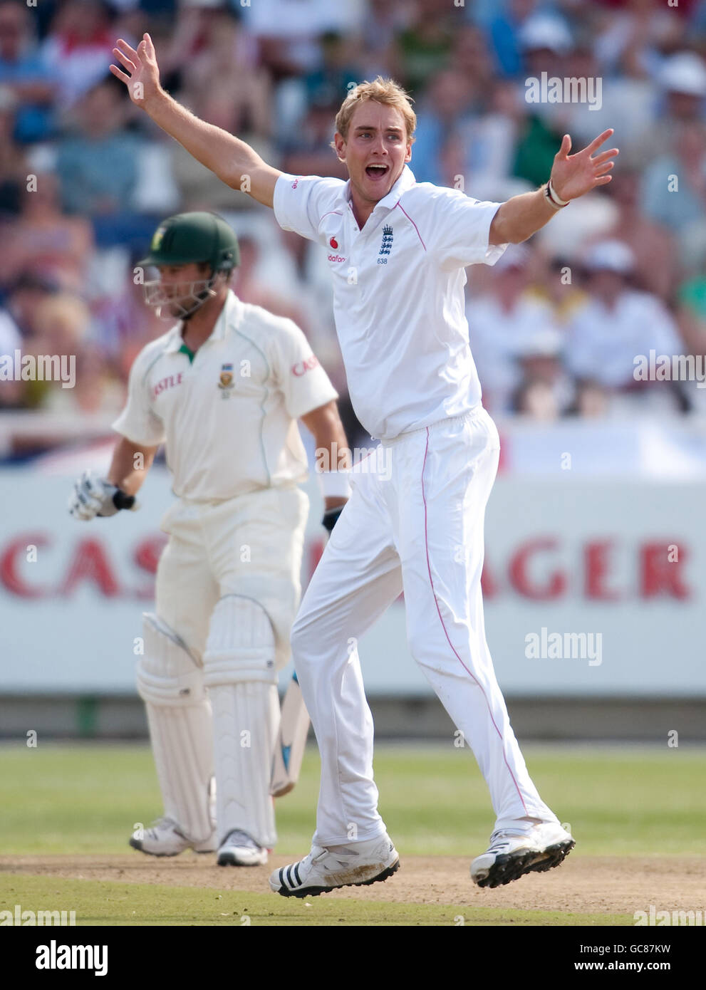 England's Stuart Broad celebrates dismissing South Africa's Mark ...