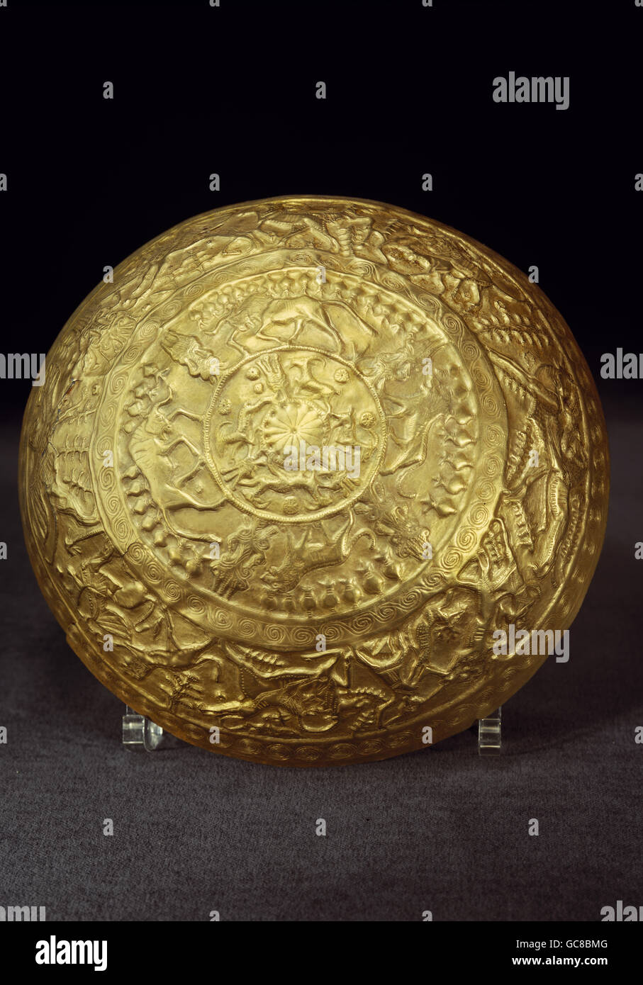 fine arts, ancient world, Syria, sculpture, bowl, gold, Ugarit, 14th century BC, Aleppo National Museum, Stock Photo