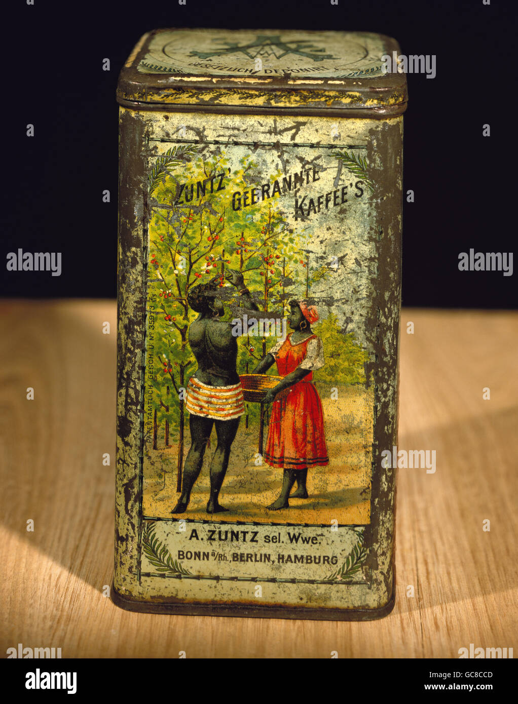 household, kitchen and kitchenware, tins, coffee tin, company 'A. Zuntz sel. Wwe.', sheet metal, printed, height 19 cm, circa 1910, Lehmann Collection, Esens, Germany, Additional-Rights-Clearences-Not Available Stock Photo