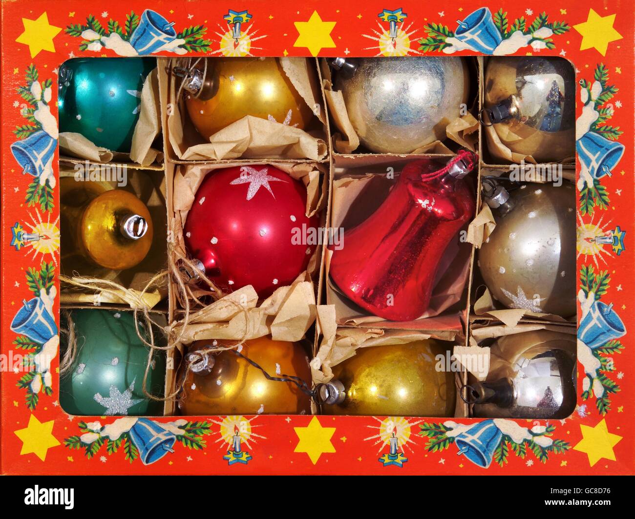 Christmas, Christmas decoration, glitter balls, Germany, circa ...