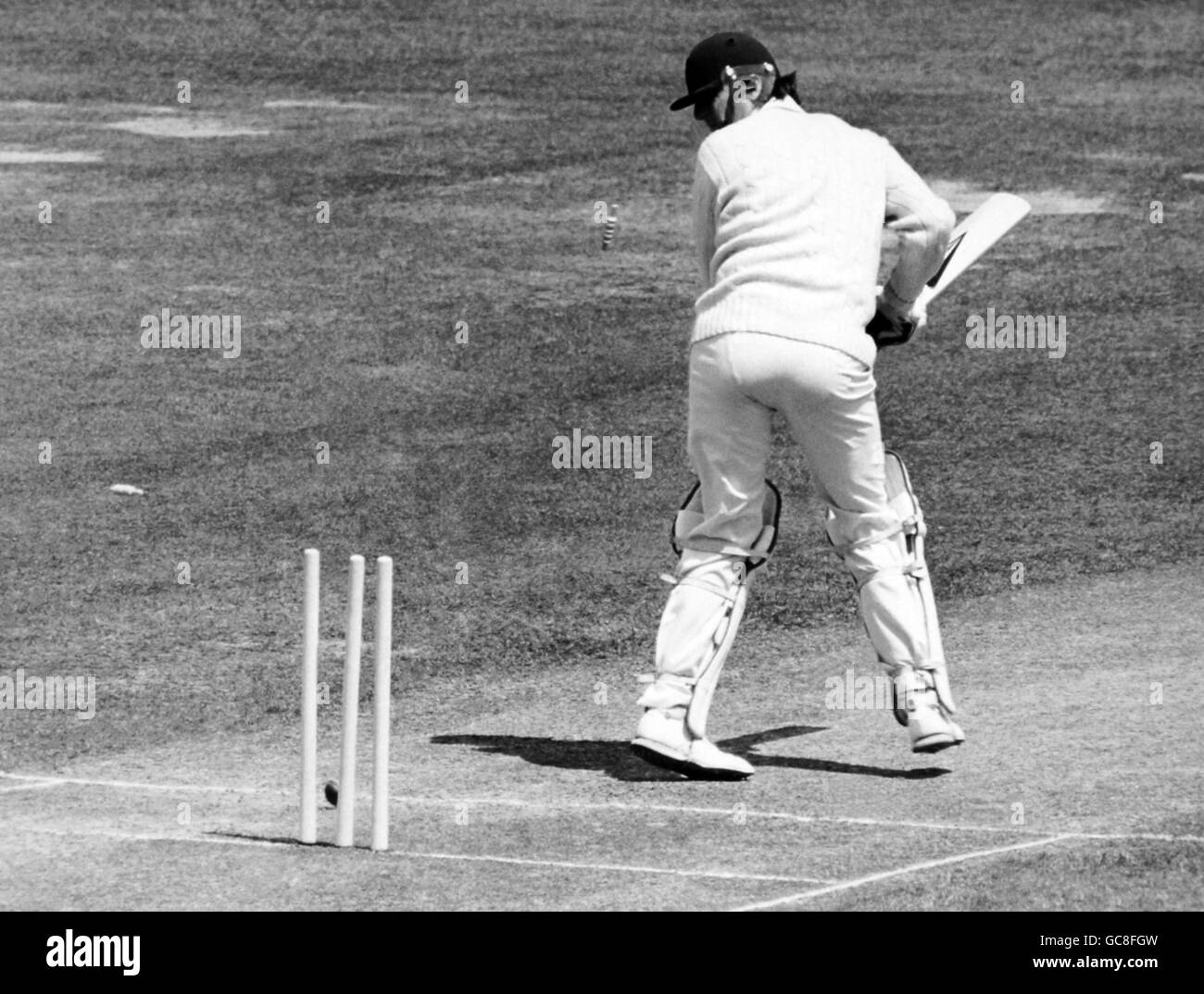 Cricket - England v West Indies - West Indies in British Isles 1980 (2nd Test) - Day Two - Lord's Cricket Ground. England batsman Bob Willis looks to see the bails fly from his wicket as he is bowled out Stock Photo