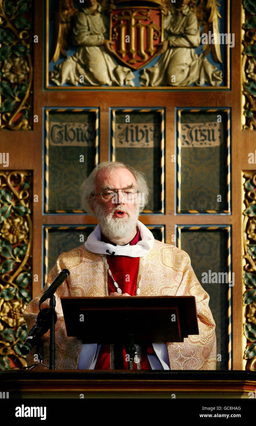 canterbury dr rowan williams delivers hires stock photography and images Alamy