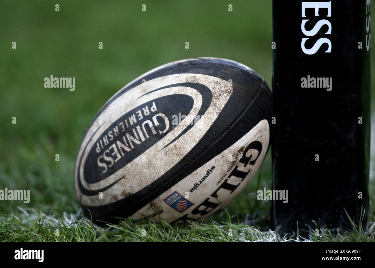 Rugby Union - Guinness Premiership - Gloucester v Worcester Warriors - Kingsholm. General view of a Guinness Premiership Official matchball leaning up against a Guinness branded corner flag Stock Photo