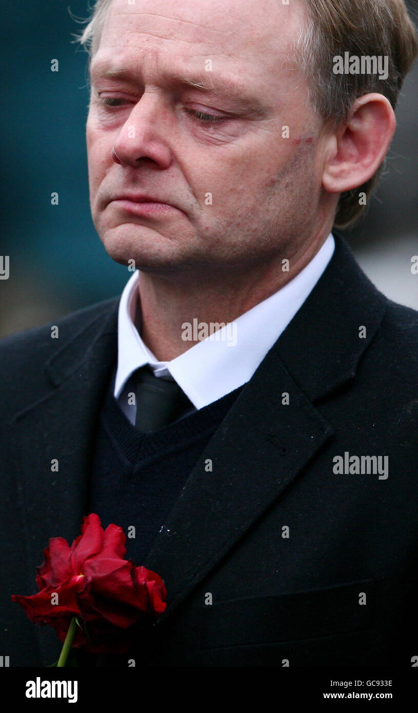 Stephen Brown, father of Rifleman James Brown of 3rd Battalion The Rifles,  at his son's funeral at St Barnabas Church in Orpington, Kent Stock Photo -  Alamy