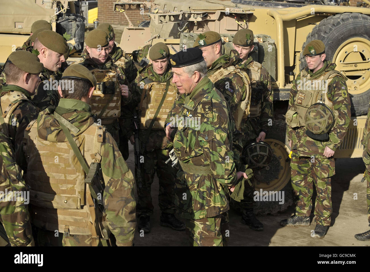 His Royal Highness the Prince of Wales, dressed in British Army combat  uniform visits troops from 1 Mercian as they take part in pre-deployment  training on Salisbury Plain Stock Photo - Alamy
