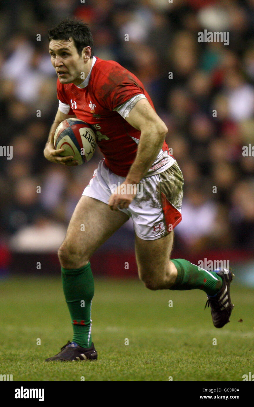 Rugby Union - RBS 6 Nations Championship 2010 - England v Wales - Twickenham. Stephen Jones, Wales Stock Photo