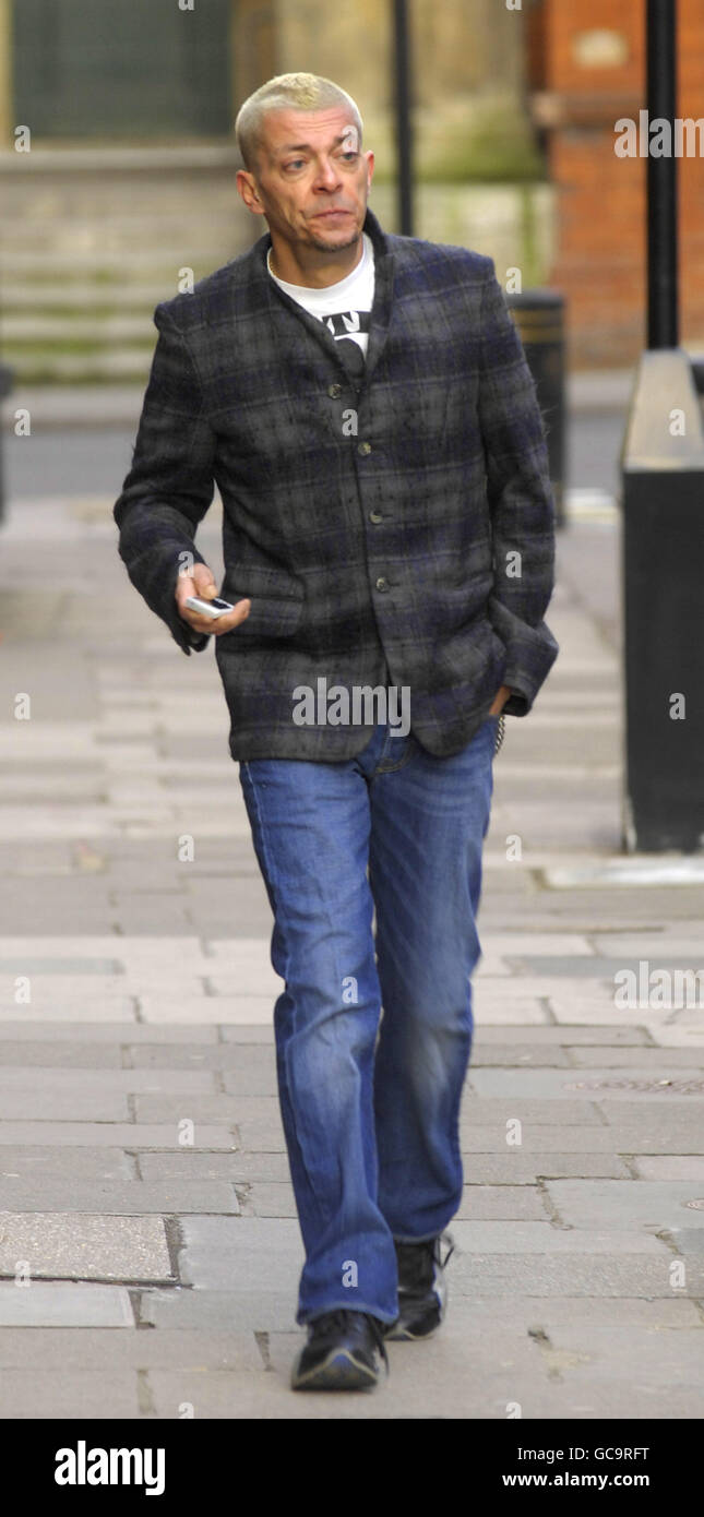 Alexander McQueen death Stock Photo - Alamy