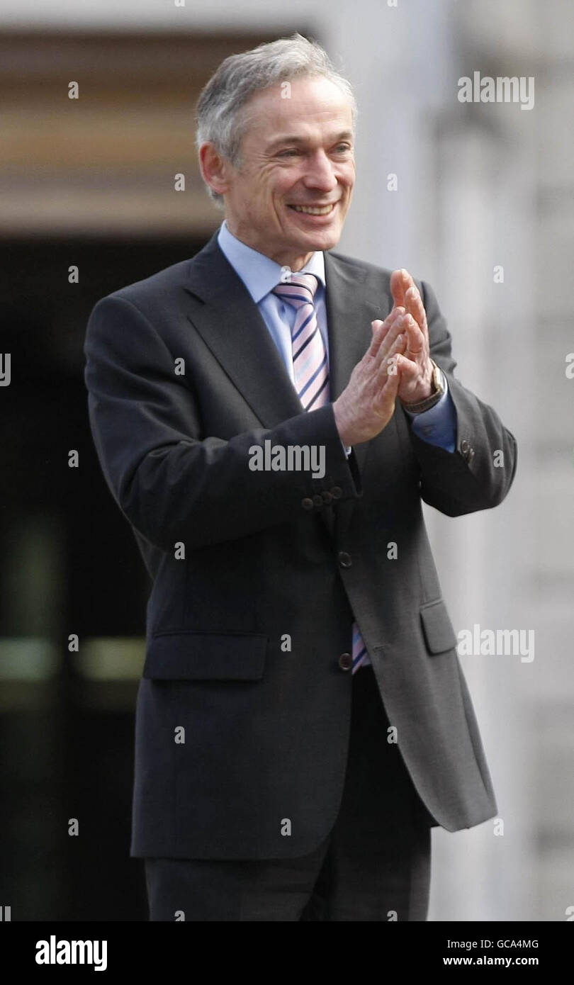 Fine Gael Deputy Leader Richard Bruton leaves a party front bench meeting at Leinster House in Dublin following the dramatic resignation of journalist-turned-politician George Lee. Stock Photo