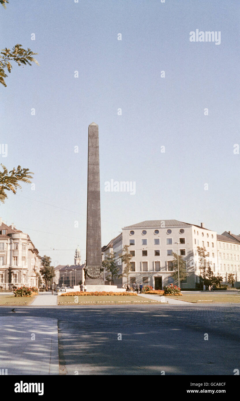 geography / travel, Germany, Bavaria, Munich, squares, Karolinenplatz (Caroline Square) with obelisk, 1957/1958, Additional-Rights-Clearences-Not Available Stock Photo