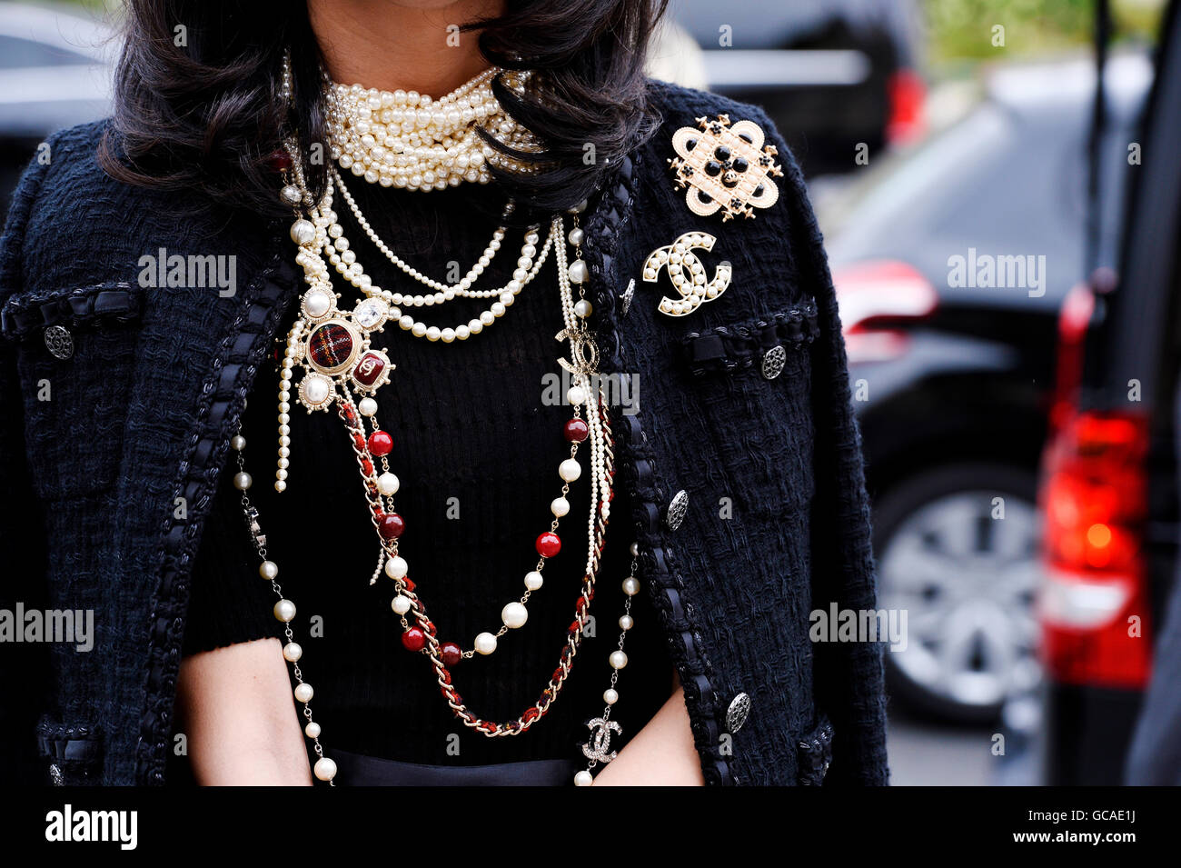 59,247 Chanel Bag Street Style Stock Photos, High-Res Pictures, and Images  - Getty Images