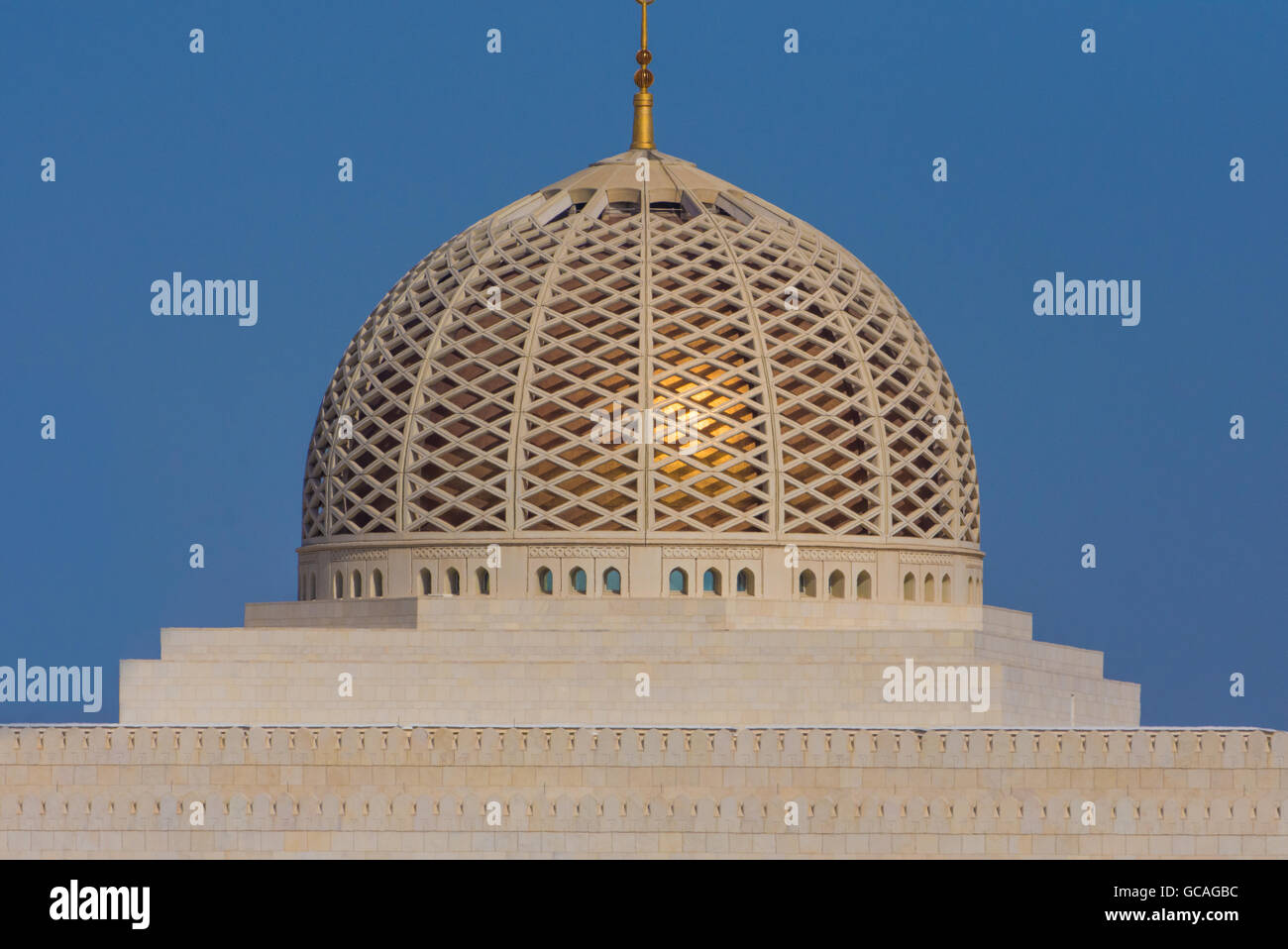 The main dome of the Sultan Qaboos Grand Mosque, Muscat, Sultanate of Oman Stock Photo