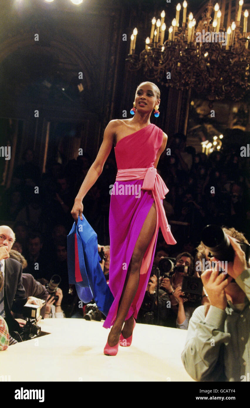Ysl catwalk hi-res stock photography and images - Alamy